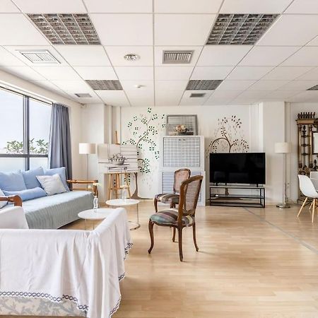 Downtown Spacious Loft Apartment Just 3 Minutes From City Centre Iraklio Eksteriør billede