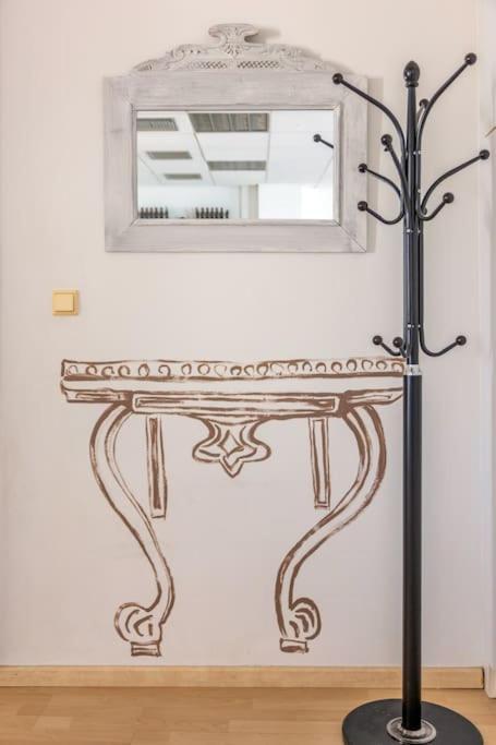 Downtown Spacious Loft Apartment Just 3 Minutes From City Centre Iraklio Eksteriør billede