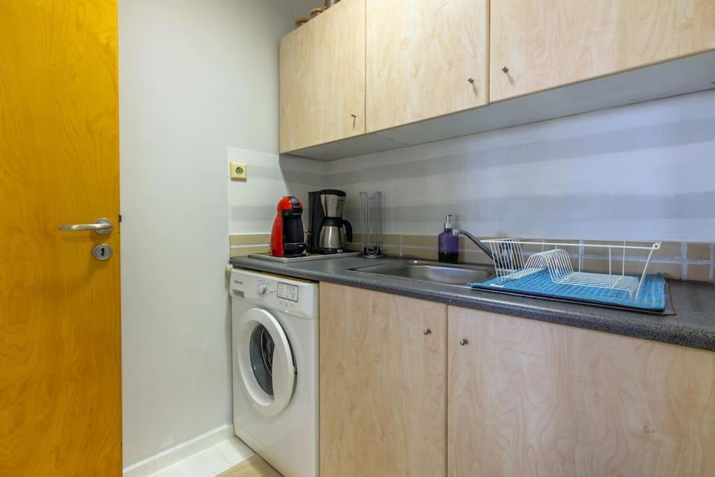 Downtown Spacious Loft Apartment Just 3 Minutes From City Centre Iraklio Eksteriør billede