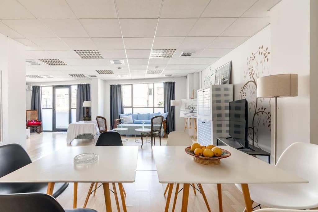 Downtown Spacious Loft Apartment Just 3 Minutes From City Centre Iraklio Eksteriør billede