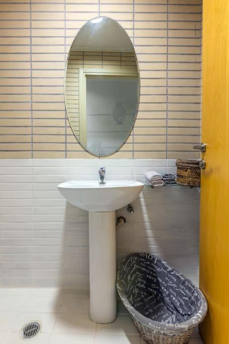 Downtown Spacious Loft Apartment Just 3 Minutes From City Centre Iraklio Eksteriør billede