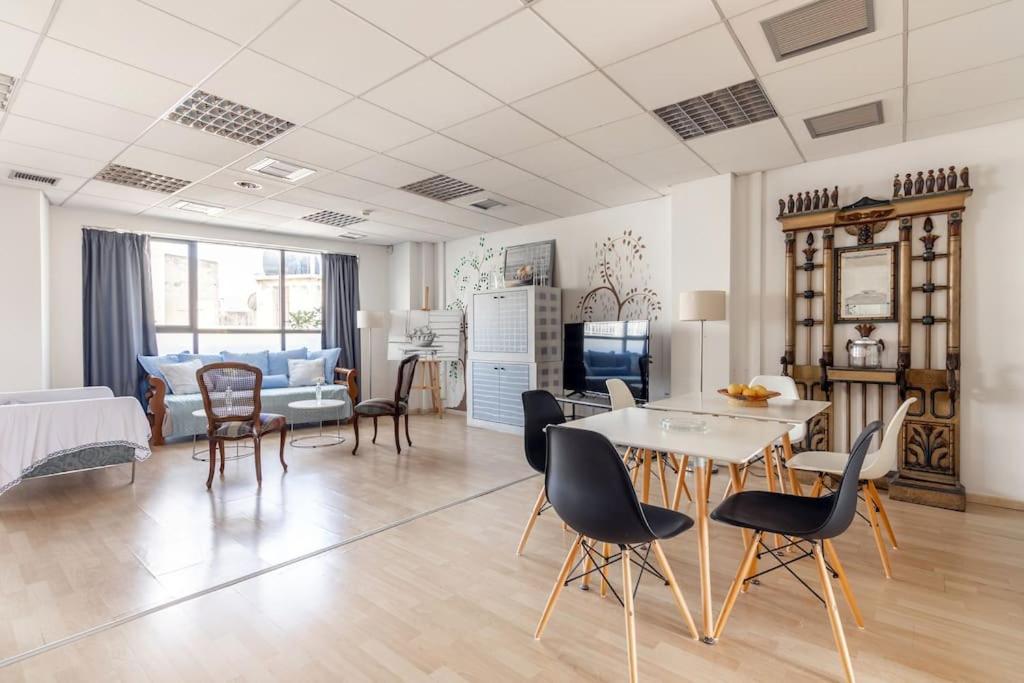 Downtown Spacious Loft Apartment Just 3 Minutes From City Centre Iraklio Eksteriør billede
