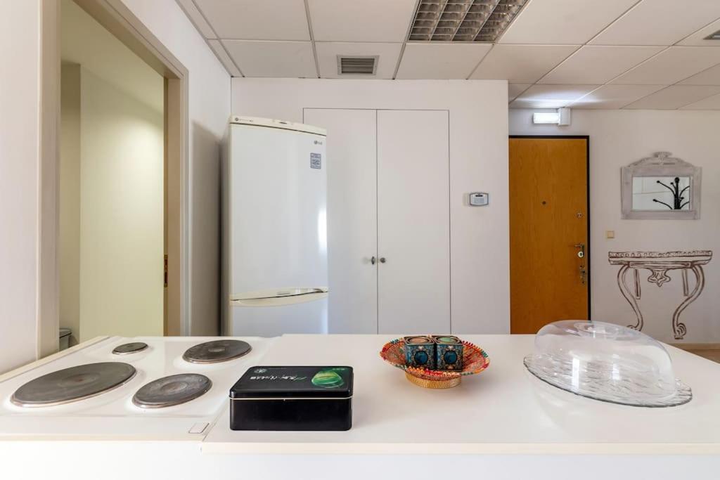 Downtown Spacious Loft Apartment Just 3 Minutes From City Centre Iraklio Eksteriør billede
